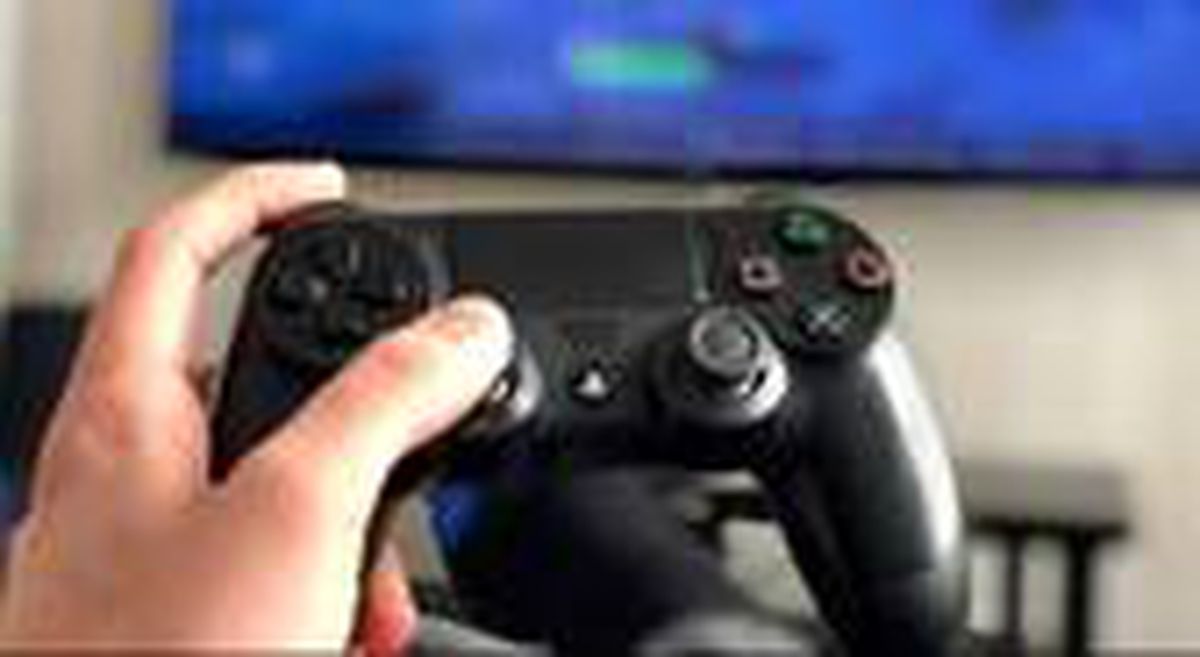 Futbol ertelenince seyircinin gözdesi espor oldu