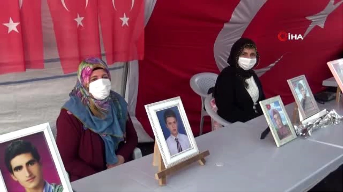 HDP önündeki ailelerin evlat nöbeti 227\'inci günündeAilelerin direnişi korona virüse rağmen...