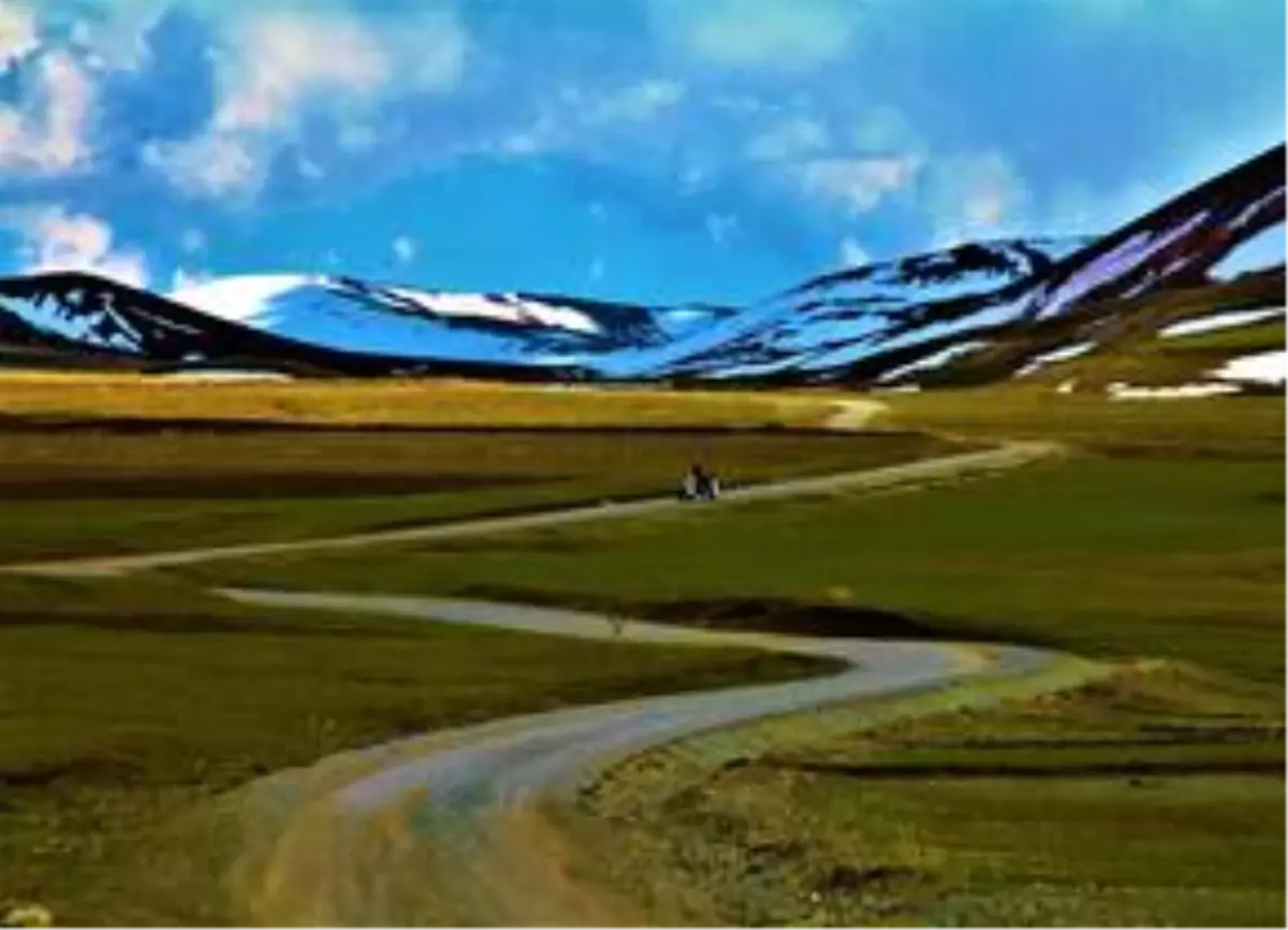 Saray\'da ilkbaharın gelişiyle doğa canlandı