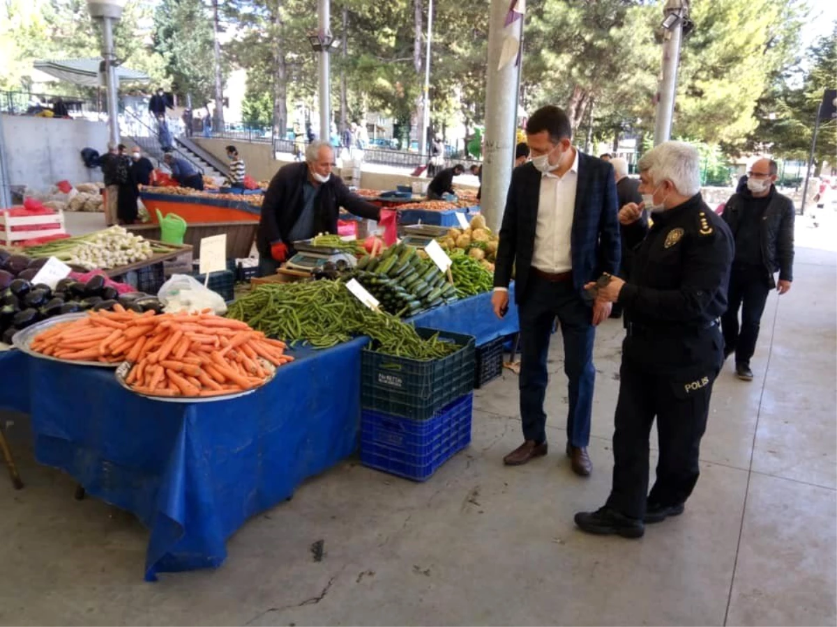 Kaymakam halk pazarını denetledi