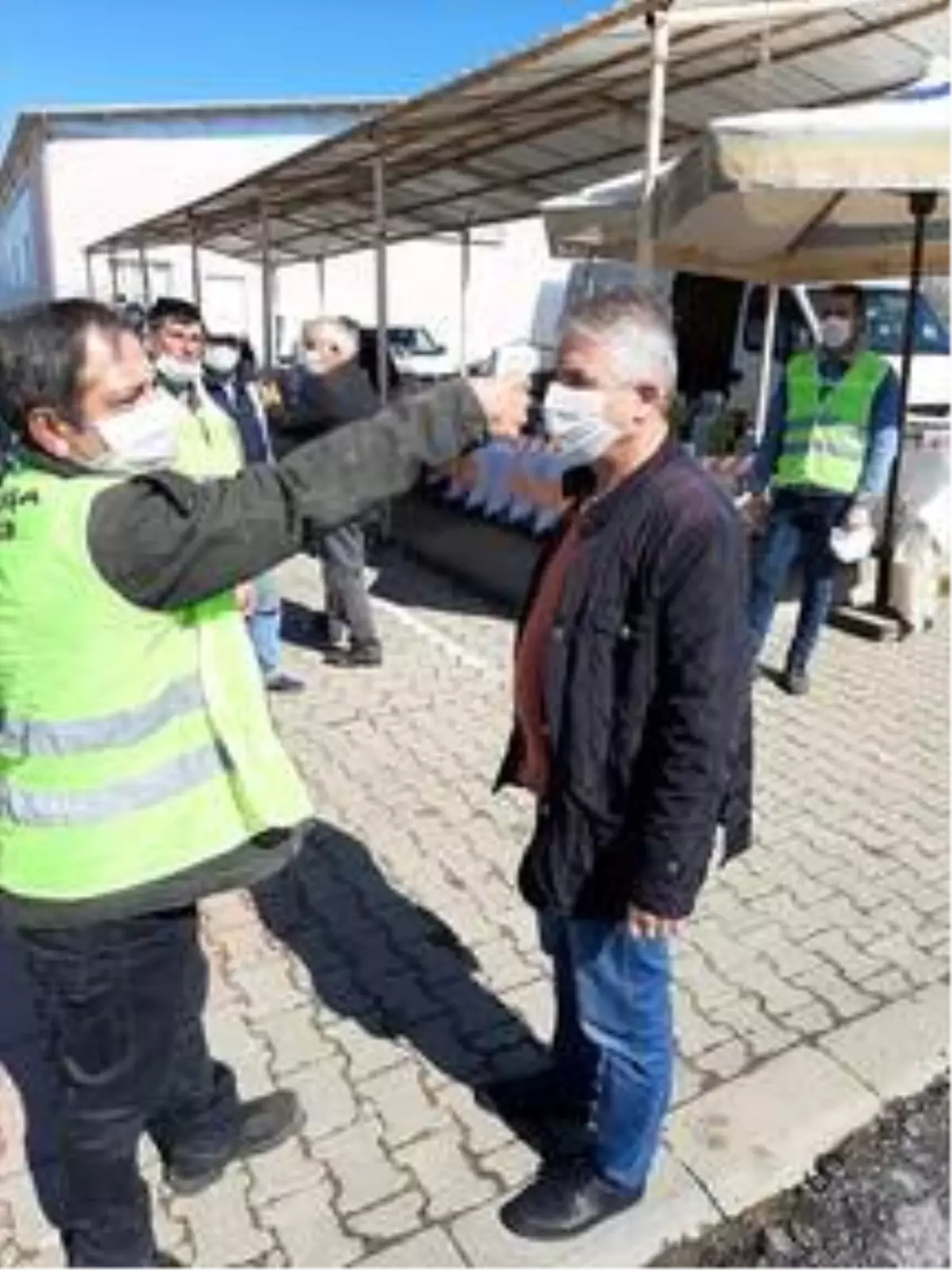 Lalapaşa\'da pazar yerlerindeki tedbirler artırıldı