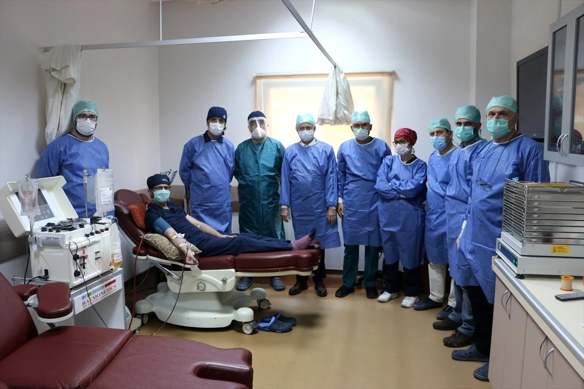 Sakarya Üniversitesi Eğitim ve Araştırma Hastanesinde "immun plazma" tedavisi başladı