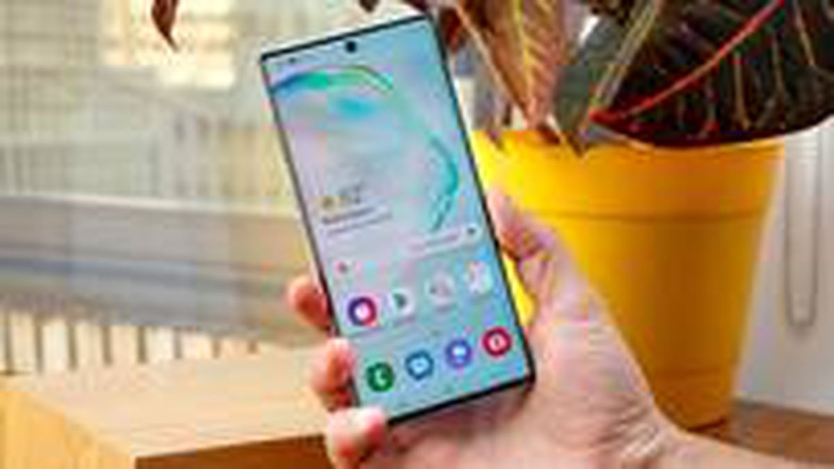 Samsung Akıllı Telefon Üretimini Yarıya Düşürebilir