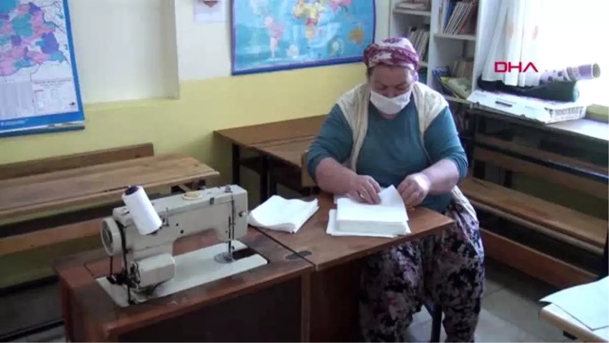 AYDIN Kuşadalı kadınlar birlik oldu, maske üretmeye başladı