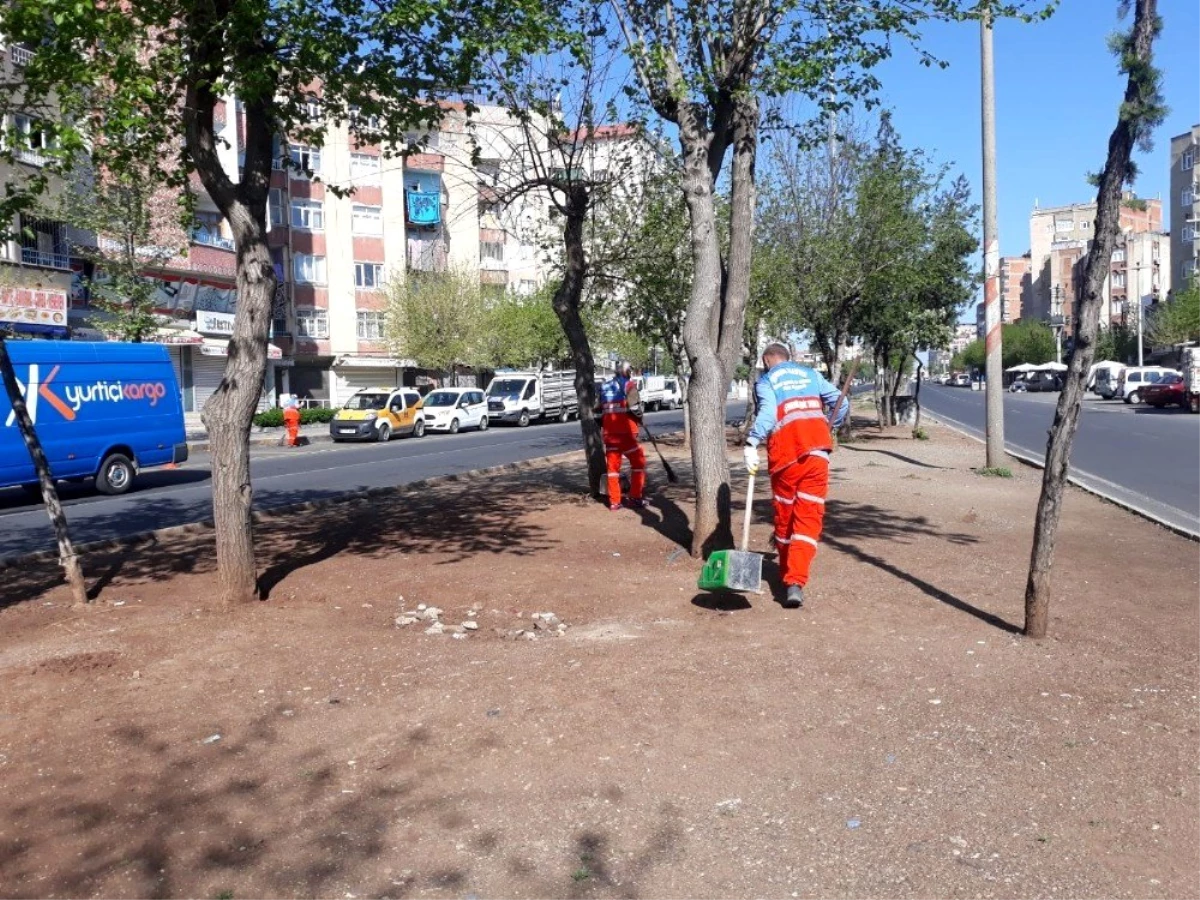 Büyükşehir Belediyesi kent genelinde çalışmalarını sürdürüyor