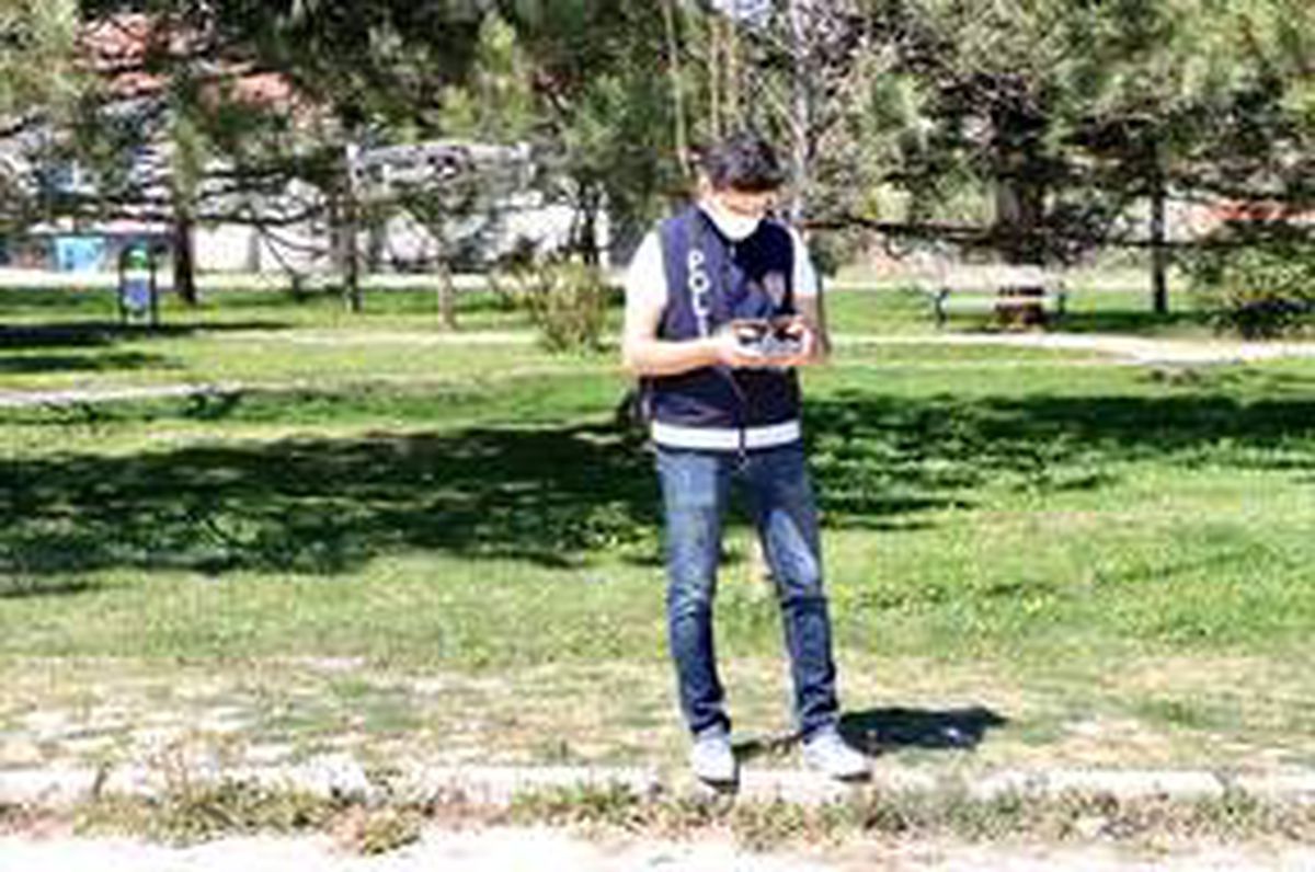 Eskişehir\'deki 3 mahallede drone ile sokağa çıkma kısıtlaması denetimi yapıldı
