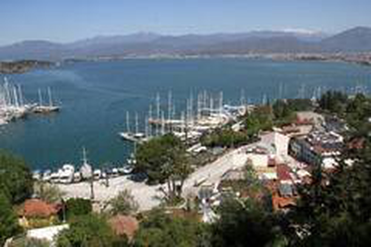 Fethiye\'de sokağa çıkma kısıtlamasına uymayanlara ceza yağdı