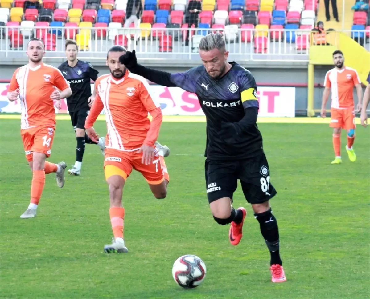 Özgür Özkaya: "Süper Lig\'e çıkmaya inandık"