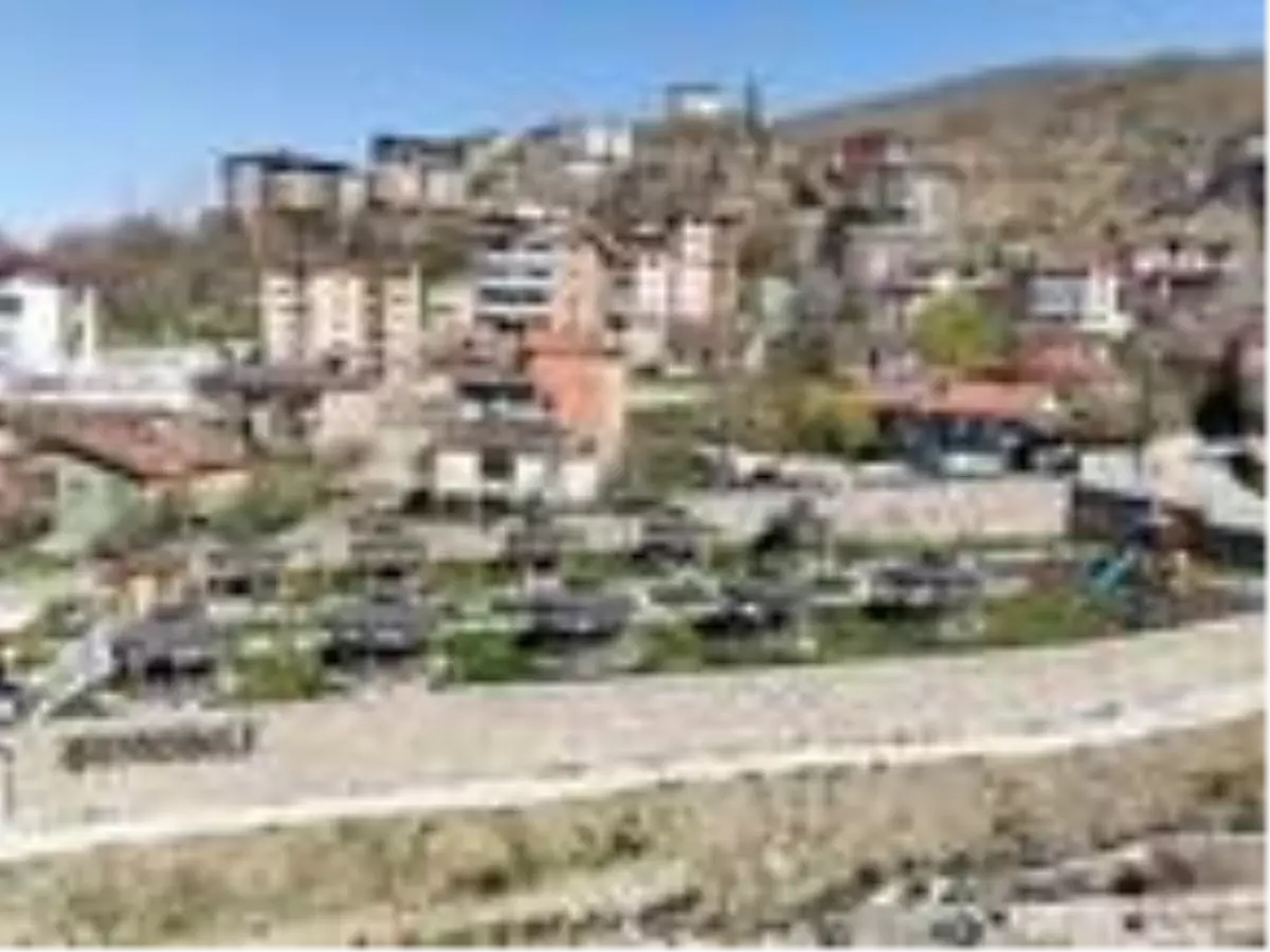 Şemdinli\'de bir apartman karantinaya alındı