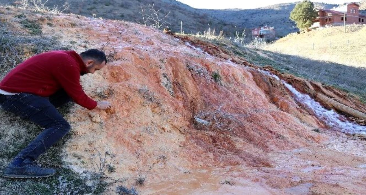 Gümüşhane\'de Pamukkale travertenlerini anımsatan görüntü! Sondajdan kalsiyum karbonatlı su fışkırdı