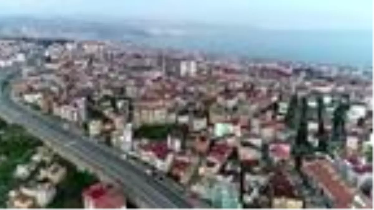 Trabzon\'da cadde ve sokaklar boş kaldı