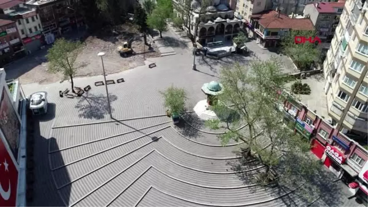 Bursa\'da cadde ve sokaklardaki sakinlik, drone ile görüntülendi