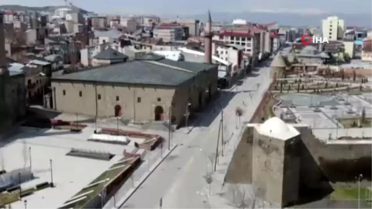 Erzurum Emniyetinden sokağa çıkma kısıtlamasına uyan dadaşlara teşekkür videosu