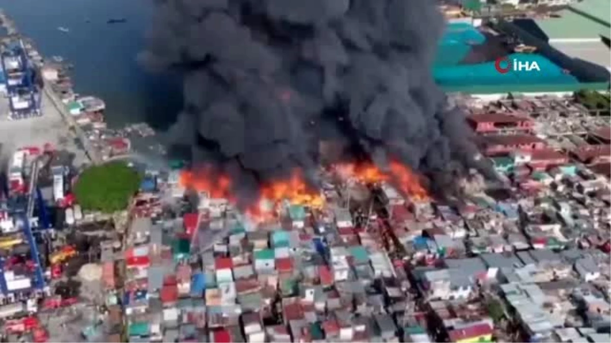 Filipinler\'de gecekondu mahallesinde yangın: 500 aile evsiz kaldı