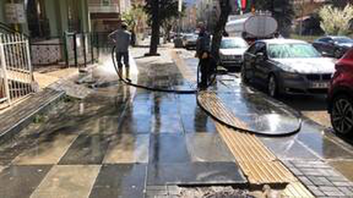 Kızılcahamam Belediyesi ekipleri çalışmalarını sürdürüyor