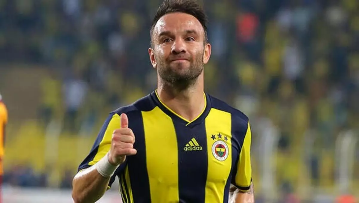 Mathieu Valbuena: "Ben hâlâ Fenerbahçeliyim"