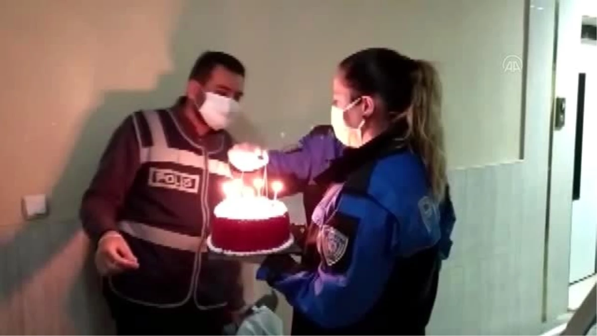 Polisten hasta çocuğa doğum günü sürprizi