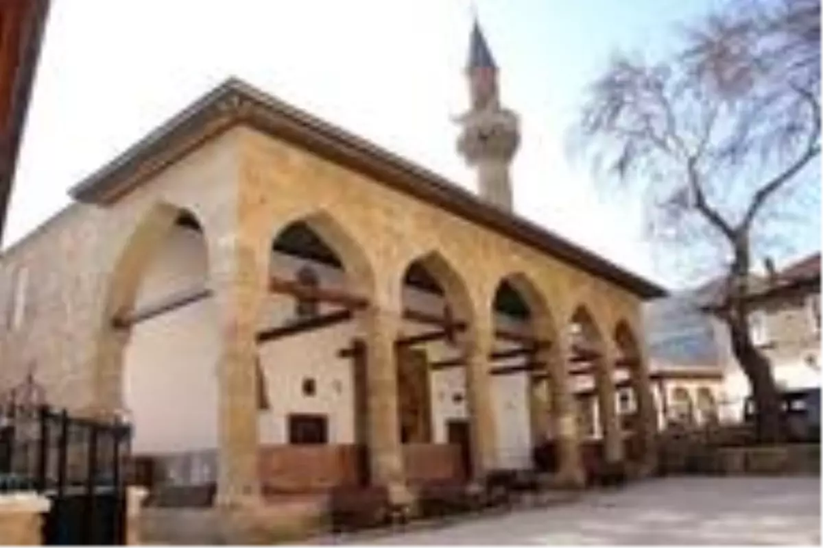 578 yıllık cami tüm ihtişamıyla günümüze ulaştı