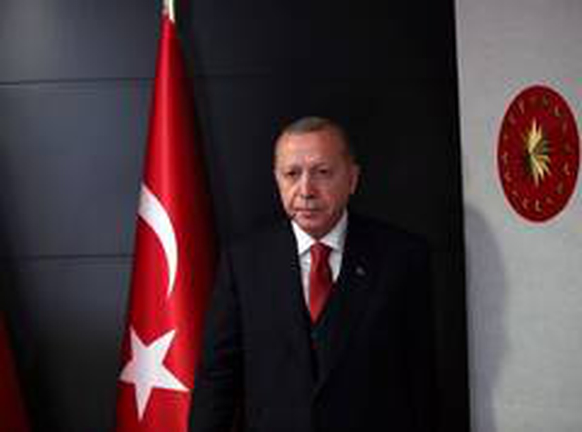 Cumhurbaşkanı Erdoğan: "23-24-25-26 Nisan tarihleri arasında sokağa çıkma kısıtlaması planlıyoruz"