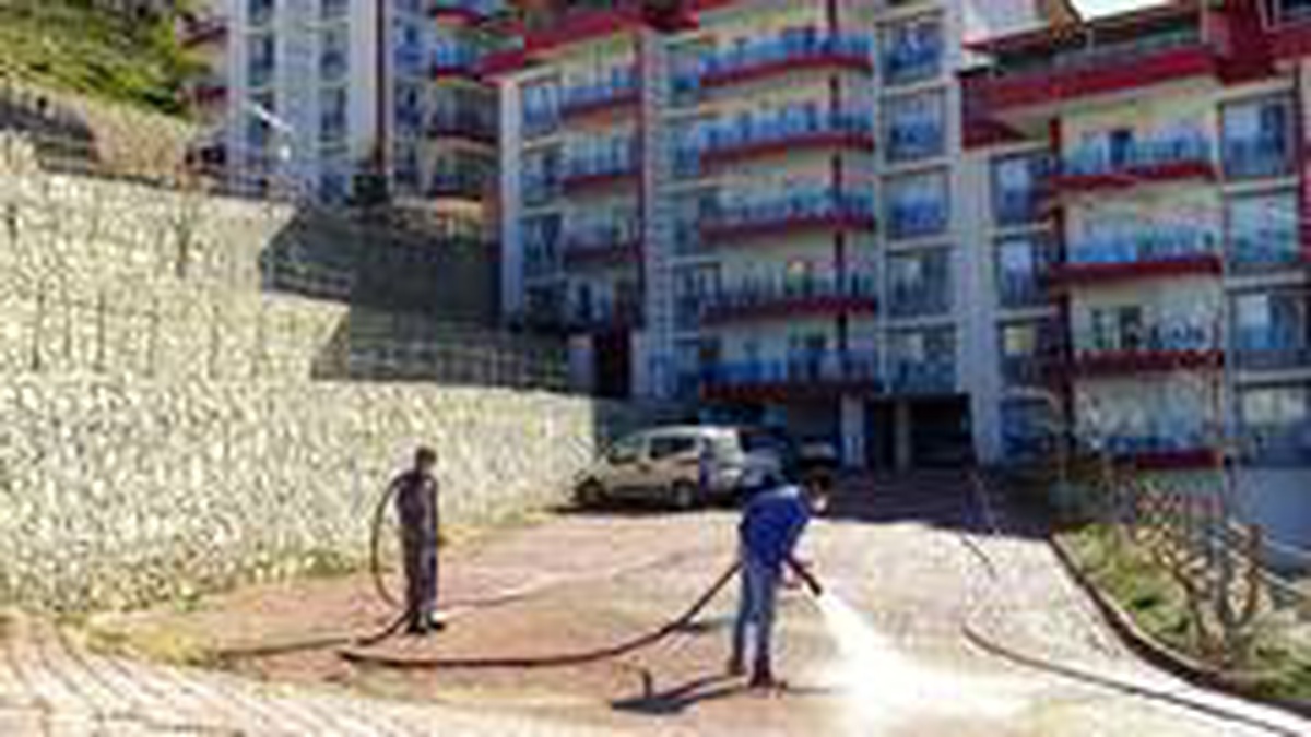 Ermenek\'te bir apartman karantinaya alındı