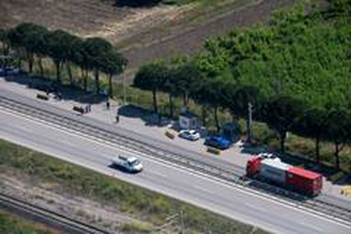 Havadan trafik denetiminde 18 araç sürücüsüne ceza