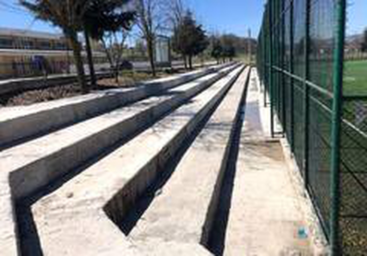İvrindi stadına 500 kişilik tribün