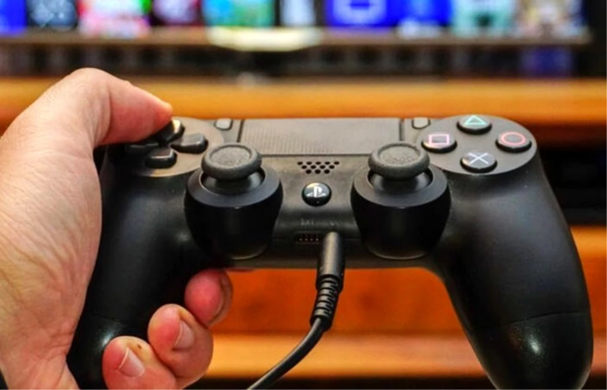 Konsollara ek vergi geldi, PlayStation 4 hızla tükendi