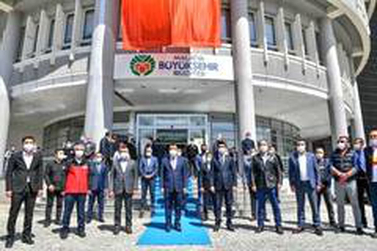Malatya\'da 200 ekiple 1,5 milyon maske dağıtılıyor