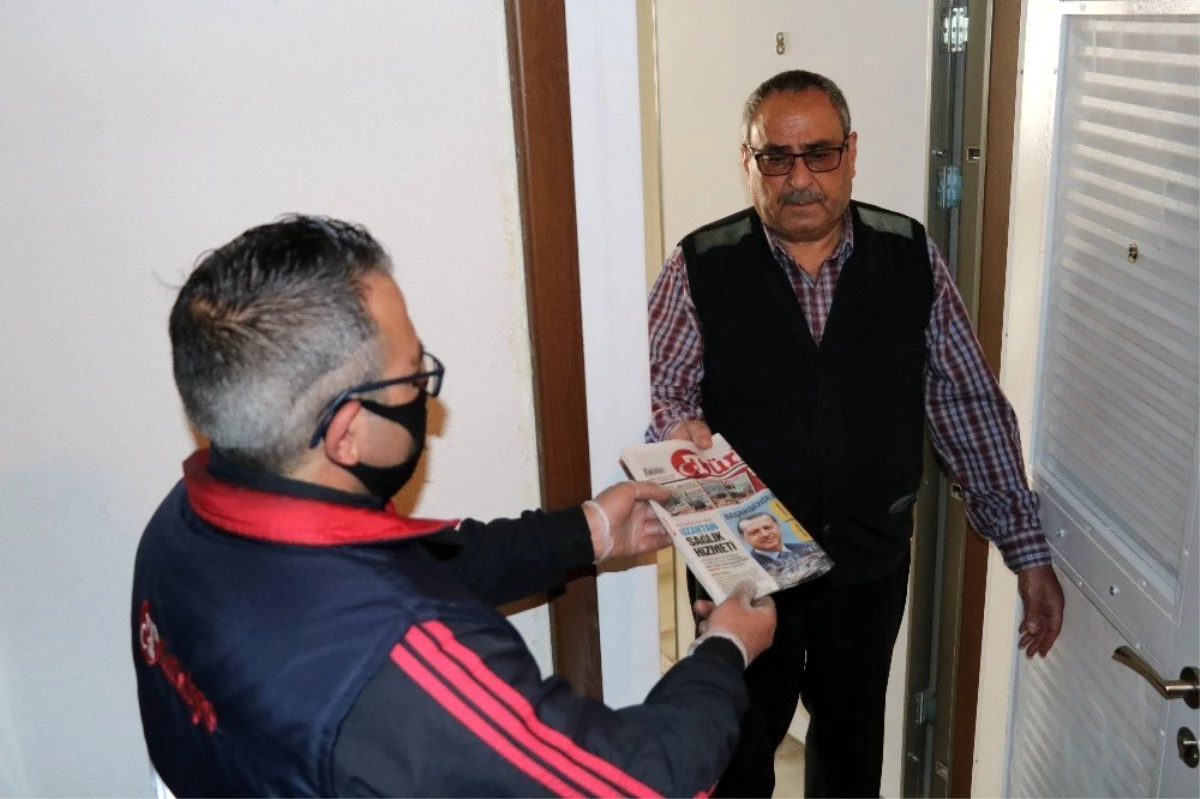 Türkiye Gazetesi dağıtıcıları yaşlıların yanında olmaya devam ediyor