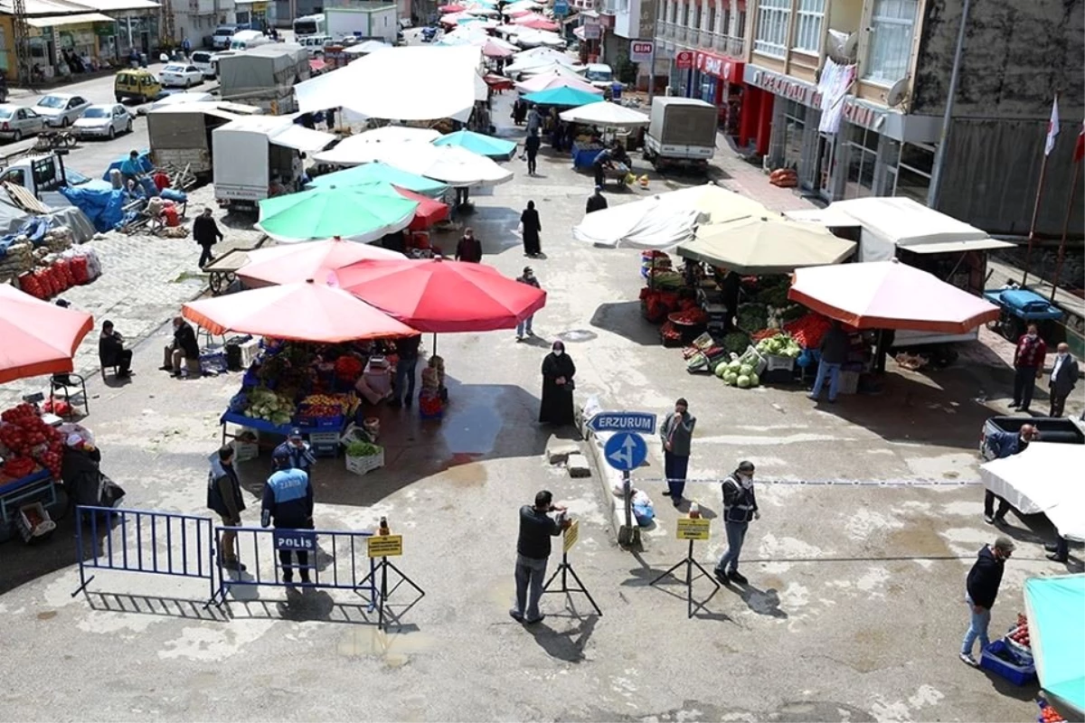 Vali Cüneyt Epcim halk pazarında denetlemelerde bulundu