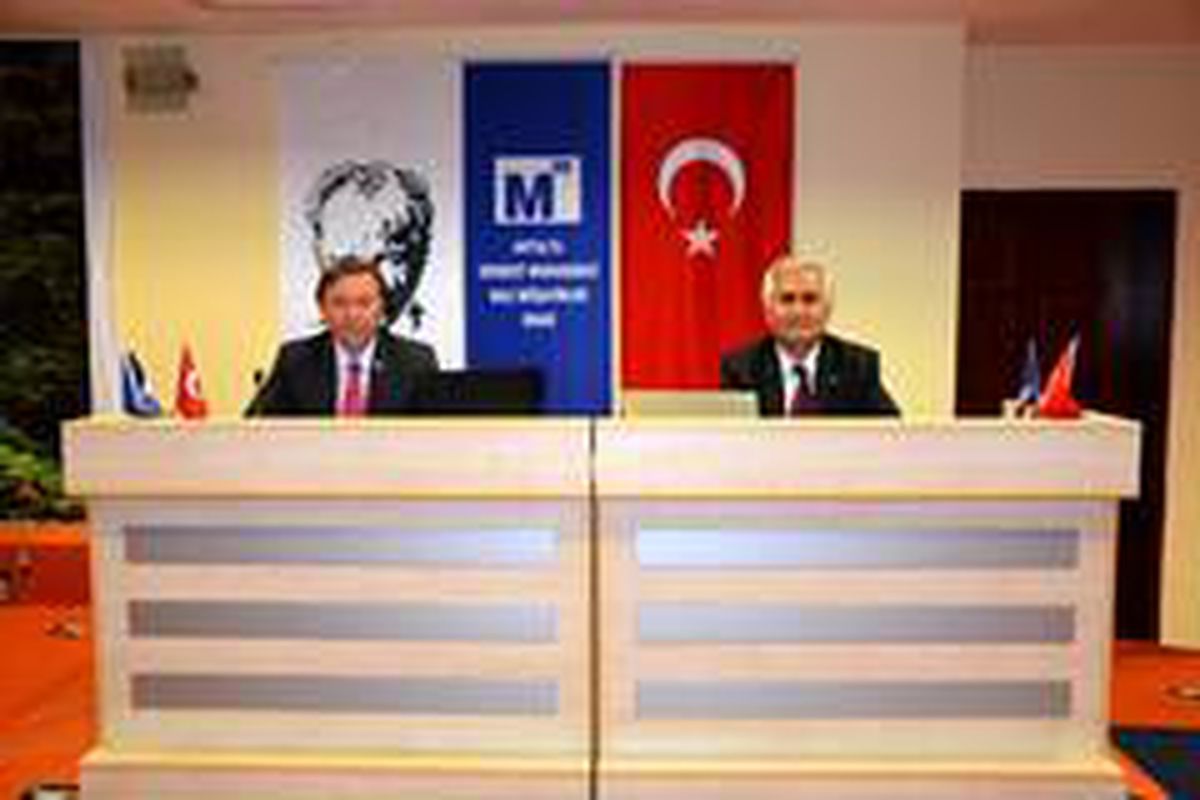 Antalya SMMM Odası Webinar\'ı canlı yayınla gerçekleştirdi