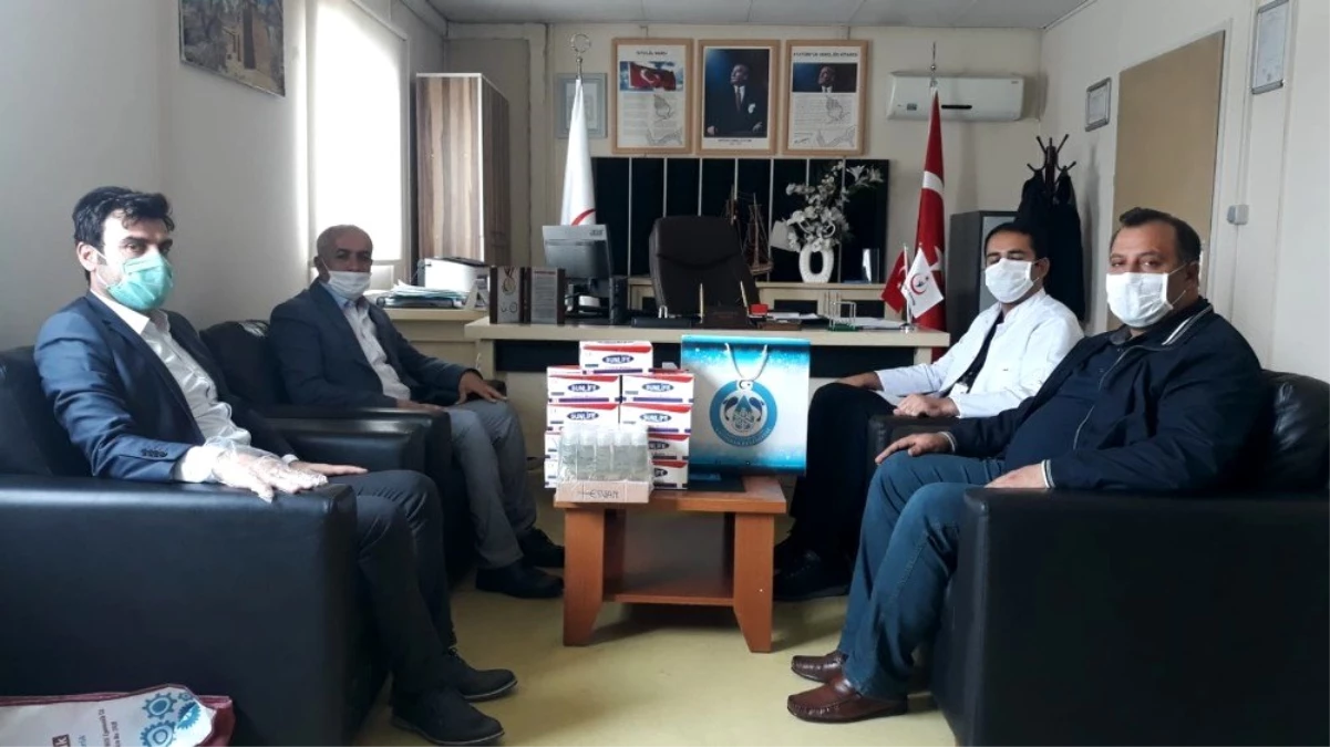Başkan Ensari\'den sağlık çalışanlarına maske ve dezenfektan desteği