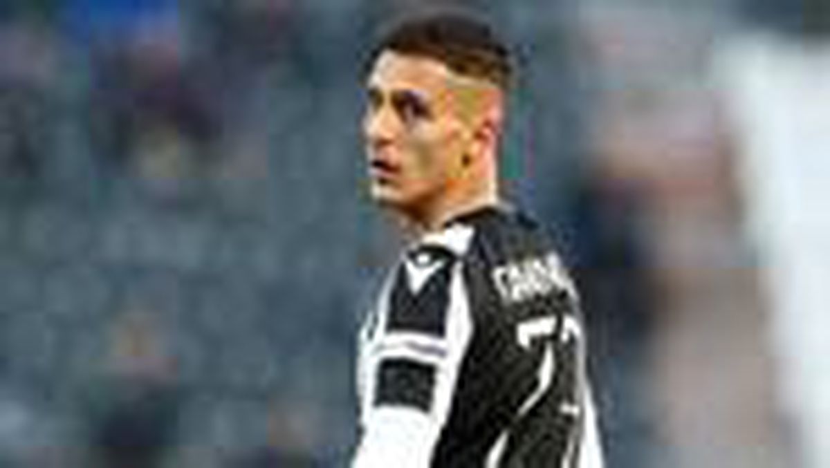 Beşiktaş\'a Yunan sol bek: Dimitrios Giannoulis
