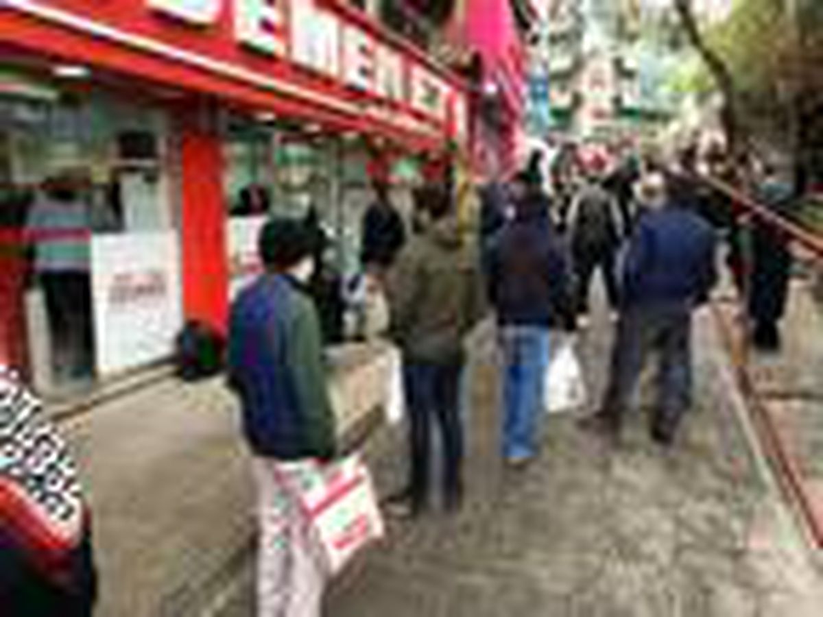 Bursa\'da, 4 günlük yasak öncesi alışveriş yoğunluğu