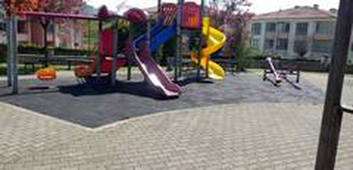 Düzce\'de parkların bakım onarımı yapılıyor