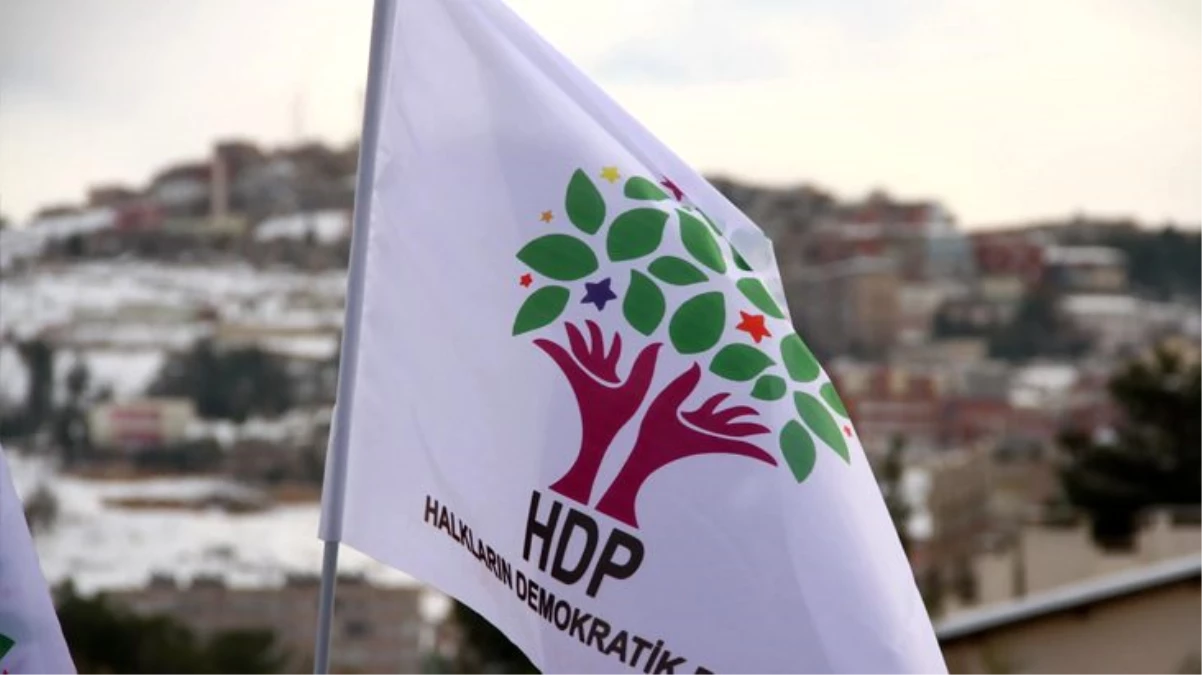 Partisini sert bir dille eleştiren HDP\'li Kozluk Belediye Başkanı Ayhan Eren, istifa etti