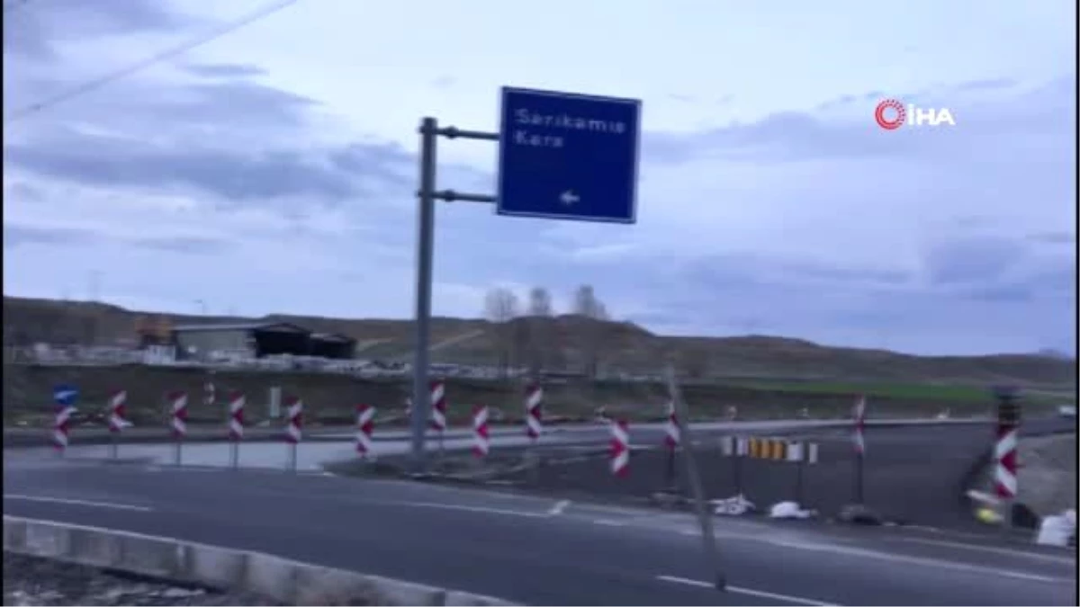 Horasan-Karakurt-Kağızman yolu trafiğe kapatıldı