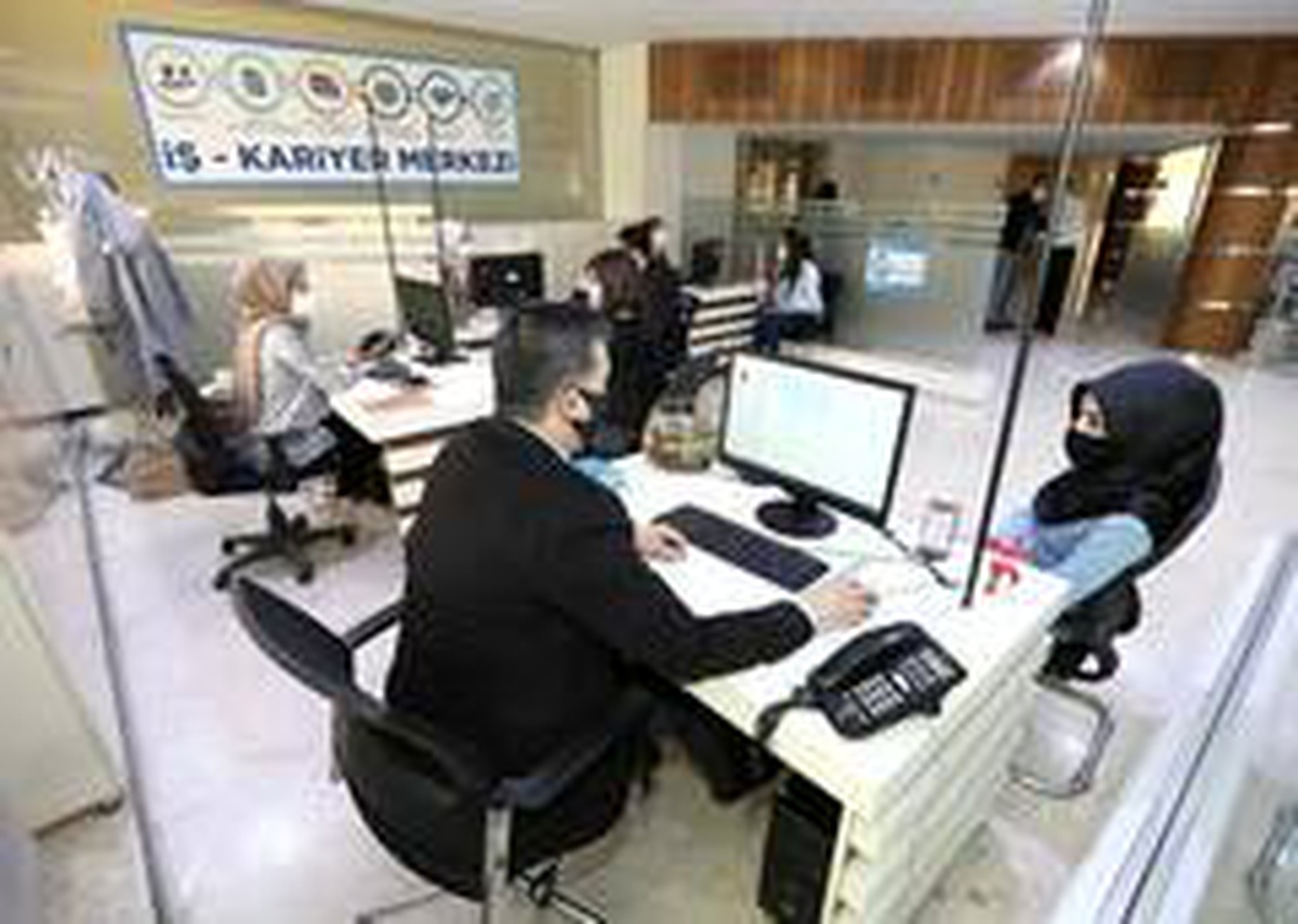 İş ve kariyer merkezi istihdamda büyük rol oynuyor
