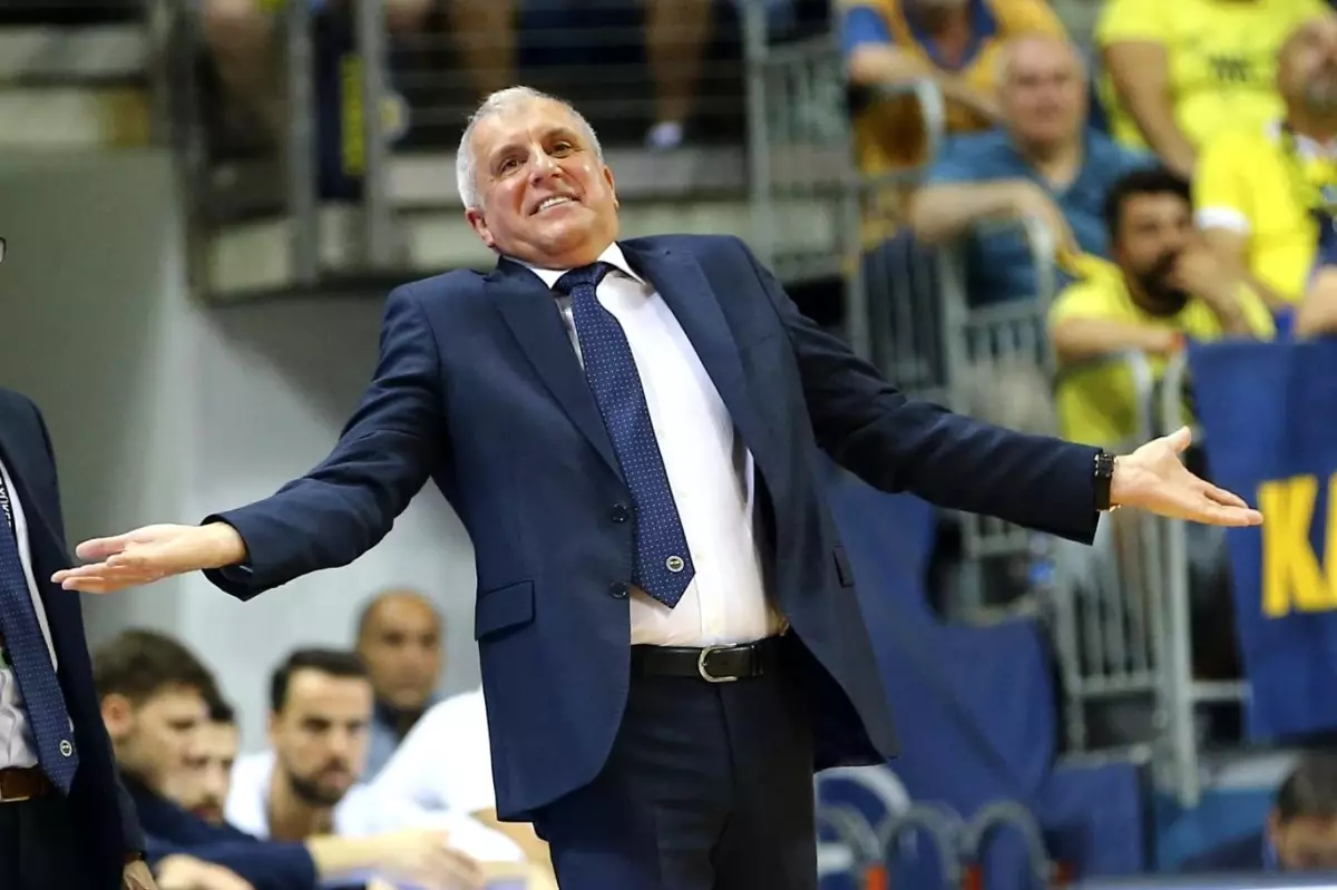 Zeljko Obradovic, Fenerbahçe\'nin 2+1 yıllık yeni sözleşme teklifini kabul etti