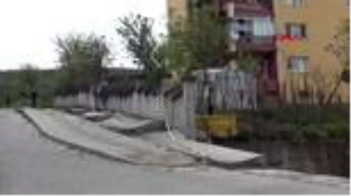 ZONGULDAK Arazi kavgasında ölen baba ve oğlu yan yana toprağa verildi