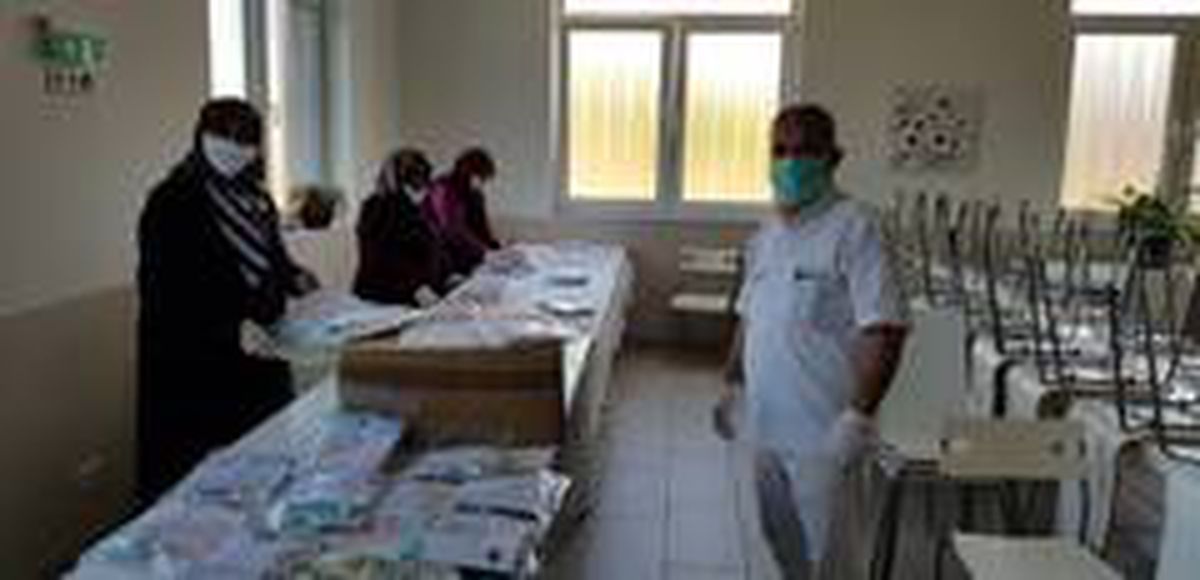 Almanya\'daki Karabüklü gurbetçiler sağlıkçılar için maske dikti