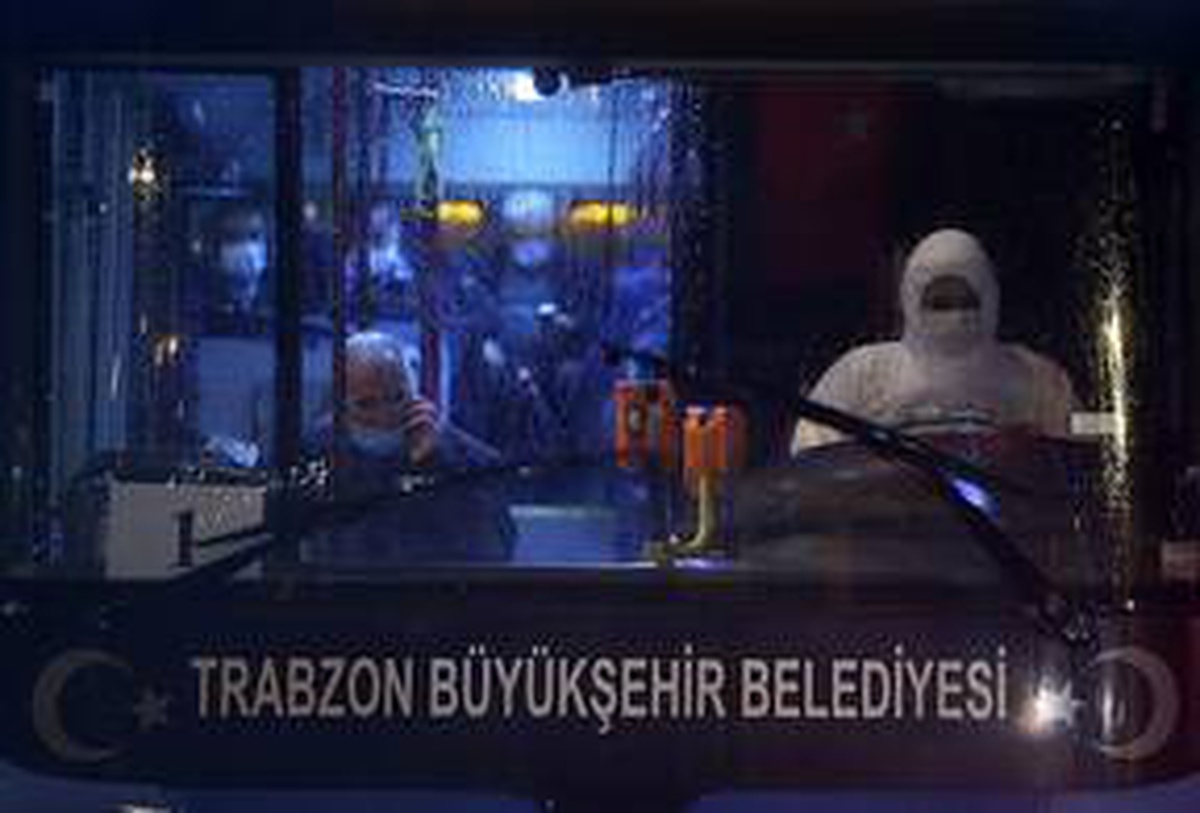 Almanya\'dan 356 Türk vatandaşı Trabzon\'a getirildi