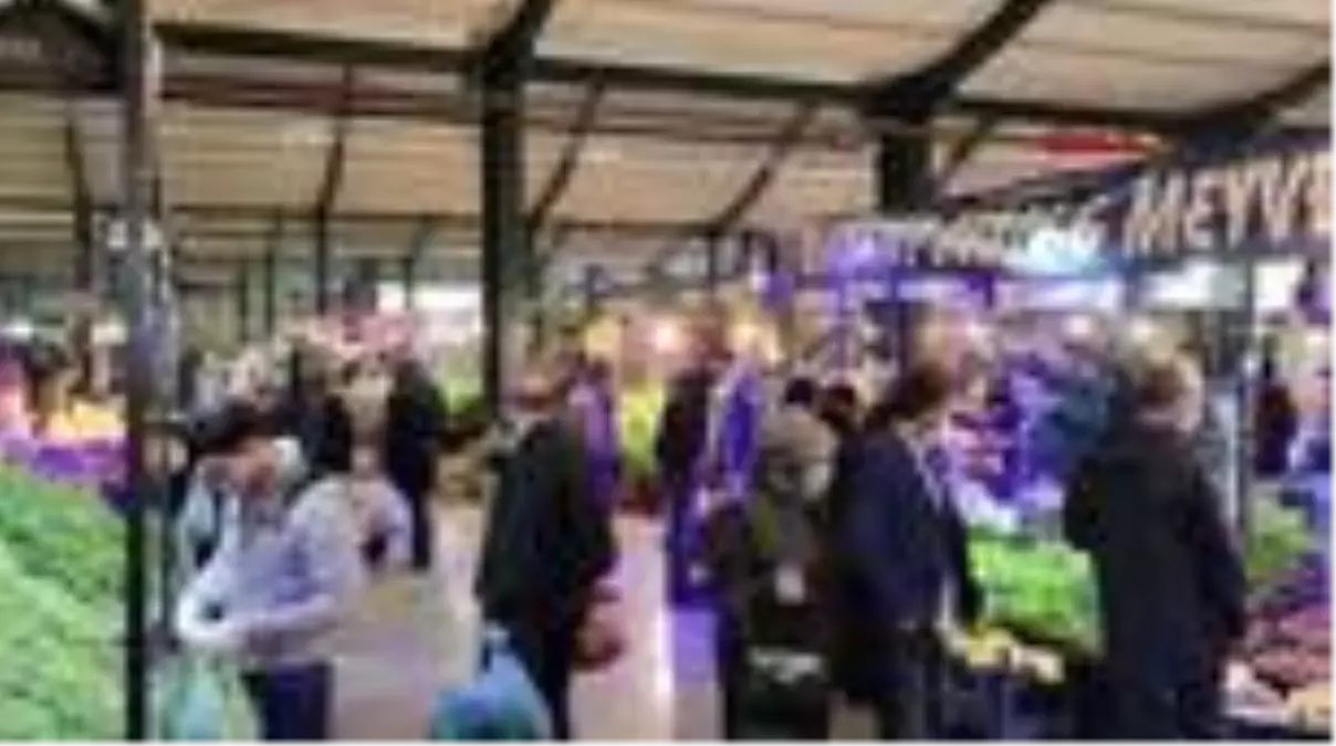 Bursa pazarlarında, 4 günlük yasak öncesi yoğunluk