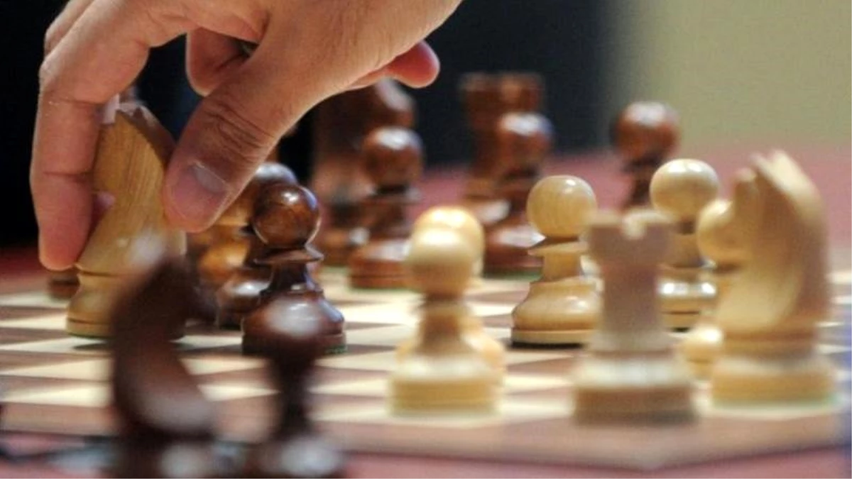 Dünya Satranç Şampiyonası Covid-19 nedeniyle \'online\' gerçekleşecek, Kasparov da oyuncular arasında