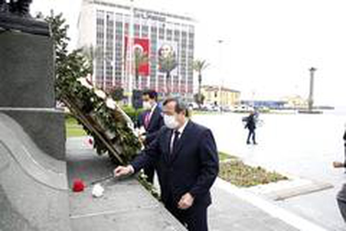 Konaklı çocuklara 23 Nisan sürprizi