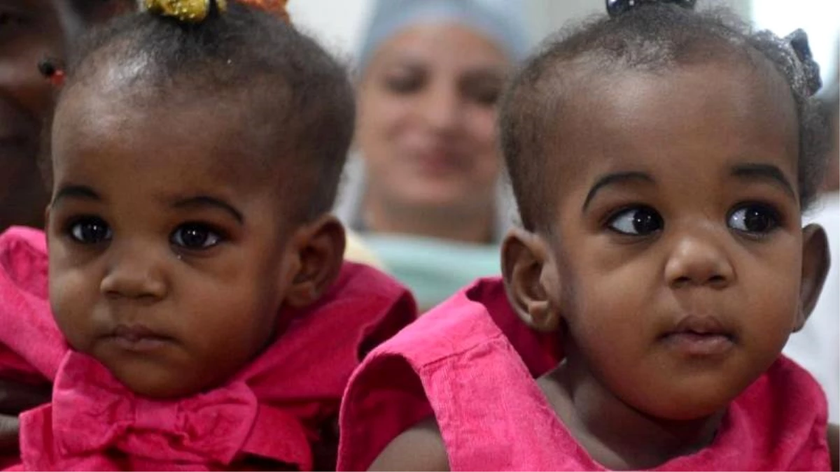 Nijerya\'da 68 yaşında bir kadın tüp bebek yöntemiyle ikiz bebek sahibi oldu