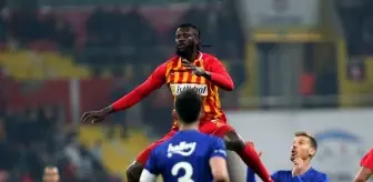 Adebayor: Virüsü Togo'ya ben getirmedim, bağış yapmayacağım