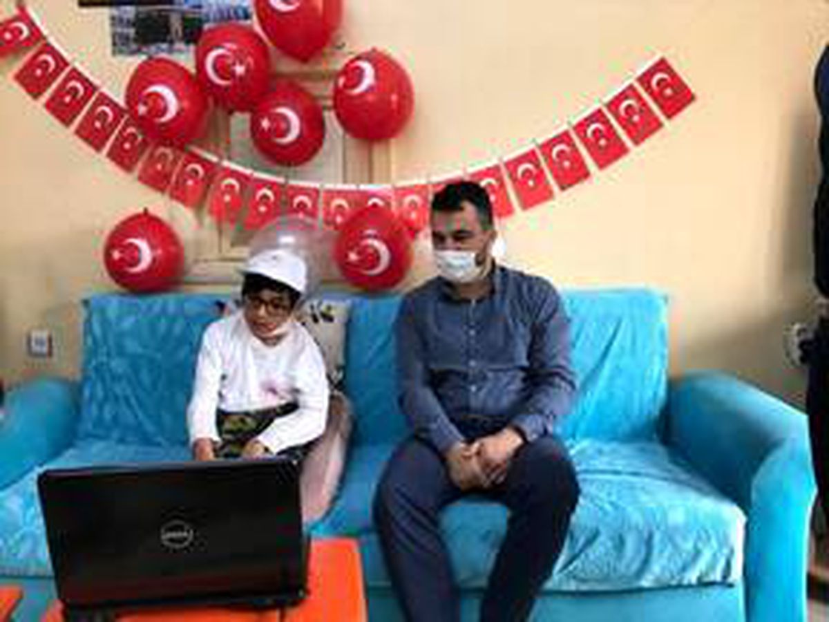 Bakan Pakdemirli\'nin, çiftçi çocuklarıyla video konferansla bir araya gelmesi