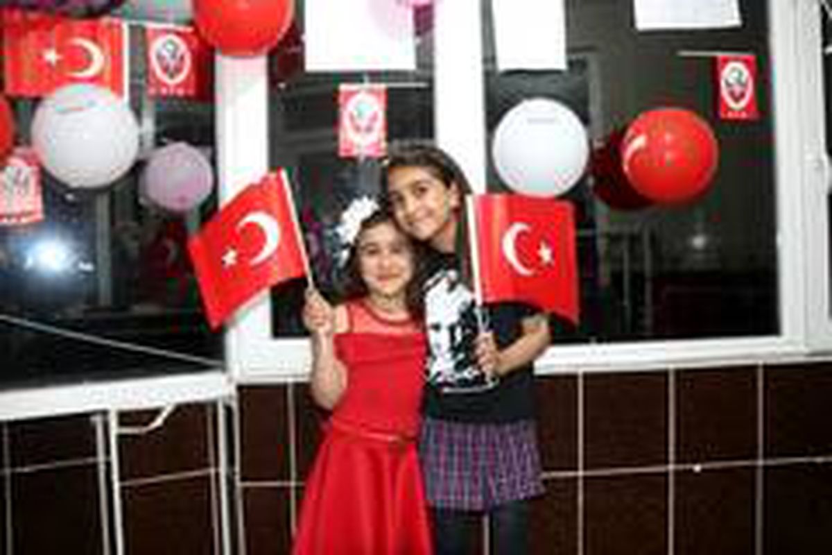 Bitlis\'te 23 Nisan coşkusu