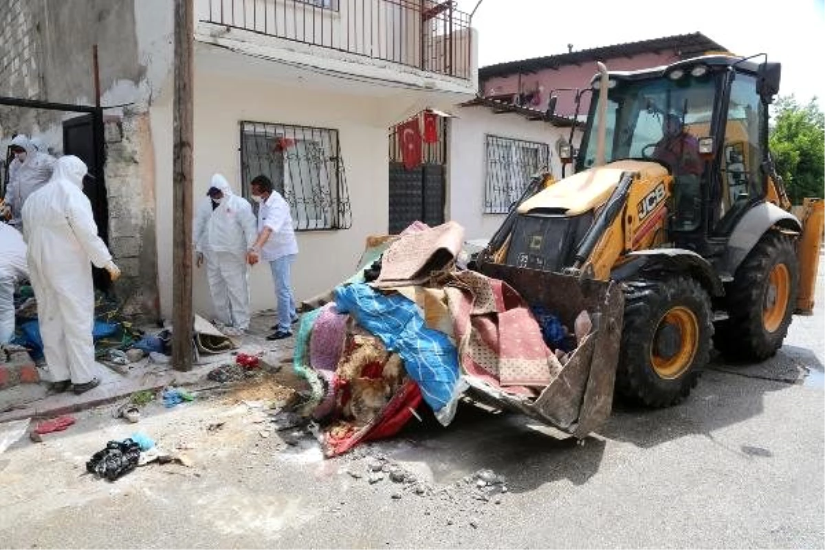 Çöp evden 30 ton atık çıktı